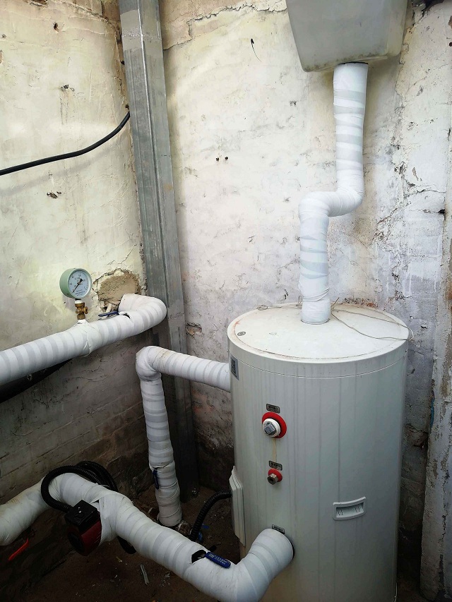 超低溫空氣源熱泵廠家水箱 超低溫空氣源熱泵廠家水箱