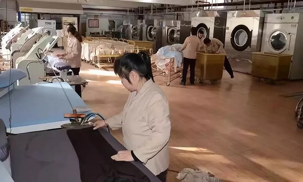 空氣源熱泵余熱回收針對(duì)酒店內(nèi)部使用情況 空氣源熱泵余熱回收針對(duì)酒店內(nèi)部使用情況