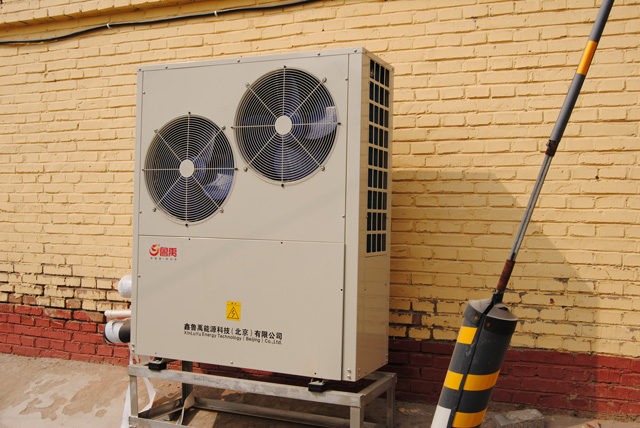 北京國槐大街147號空氣源熱泵安裝實拍 北京國槐大街147號空氣源熱泵安裝實拍